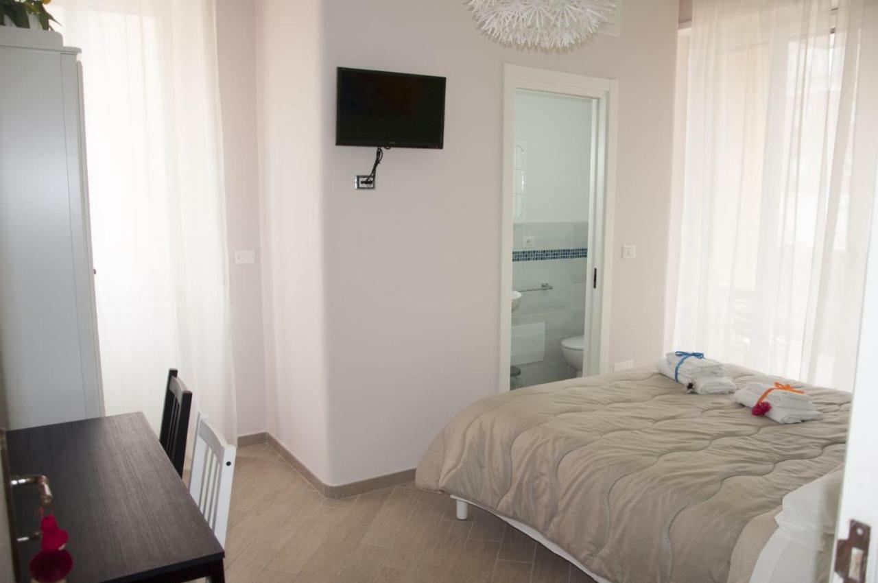Velia B&B กาเอตา ภายนอก รูปภาพ